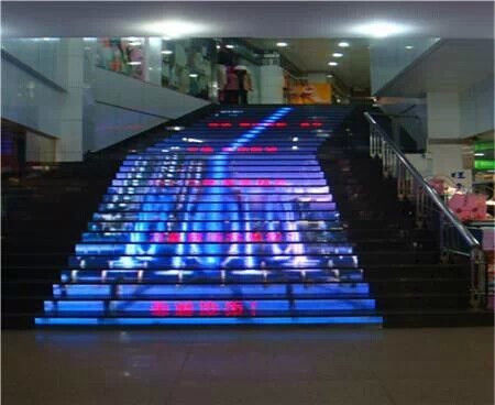 Grandi schermi a LED 4K per eventi