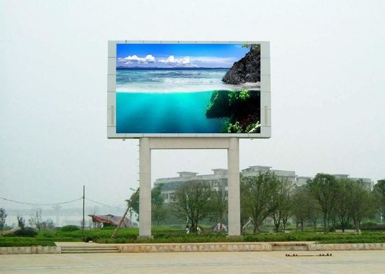 Display LED trasparente perimetro esterno personalizzato