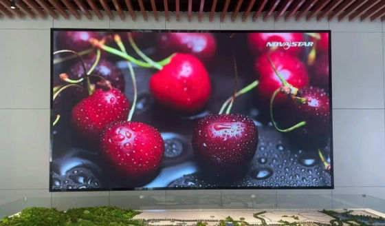 P2.5 Display a LED interno con elevato tasso di aggiornamento