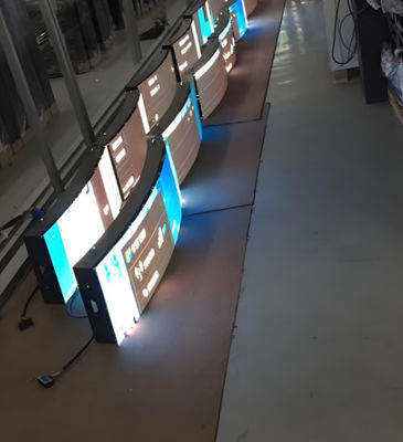 3840 Modulo di visualizzazione a LED a colori a pennello alto per pubblicità interna montata a parete